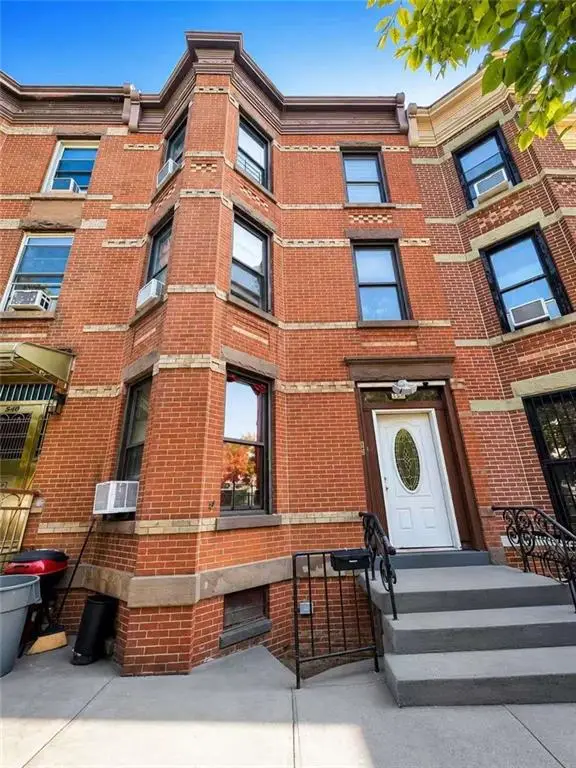 538 51st Street, Brooklyn, NY 11220
