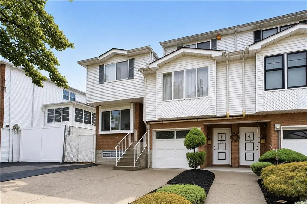 212 Kirshon Avenue, Staten Island, NY 10314 - #1