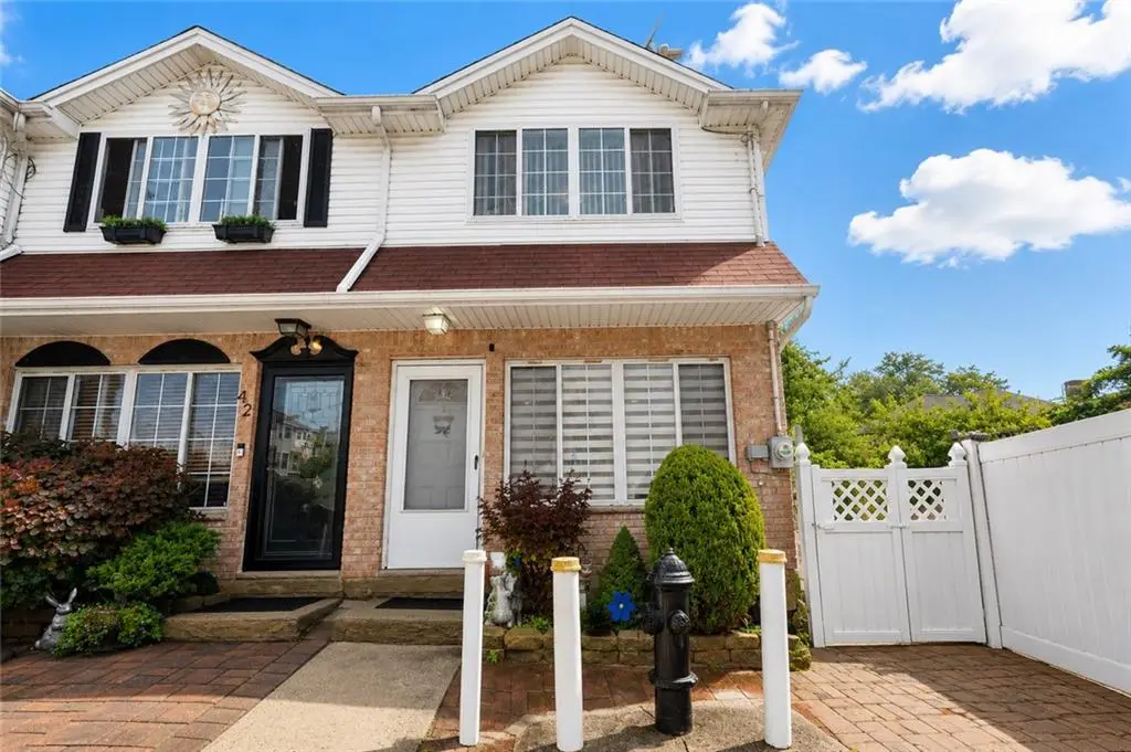 44 Impala Court, Staten Island, NY 10305 - #1