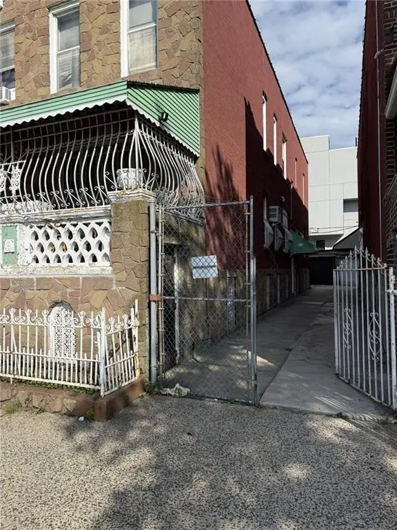 2011 Linden Boulevard, Brooklyn, NY 11207 - #2
