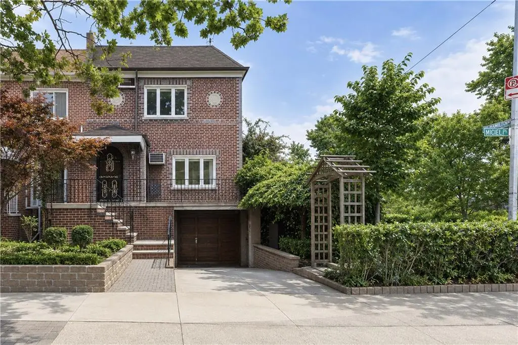 2 Micieli Place, Brooklyn, NY 11218 - #1