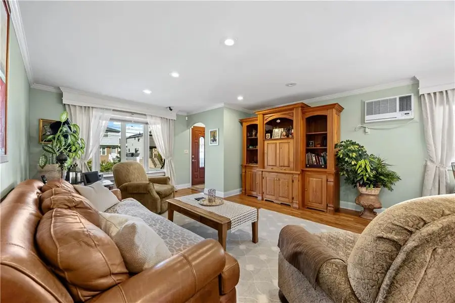 508 Naughton Avenue, Staten Island, NY 10305 - #3