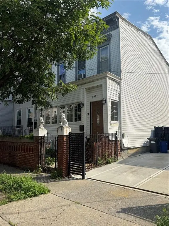 537 Jerome Street, Brooklyn, NY 11207