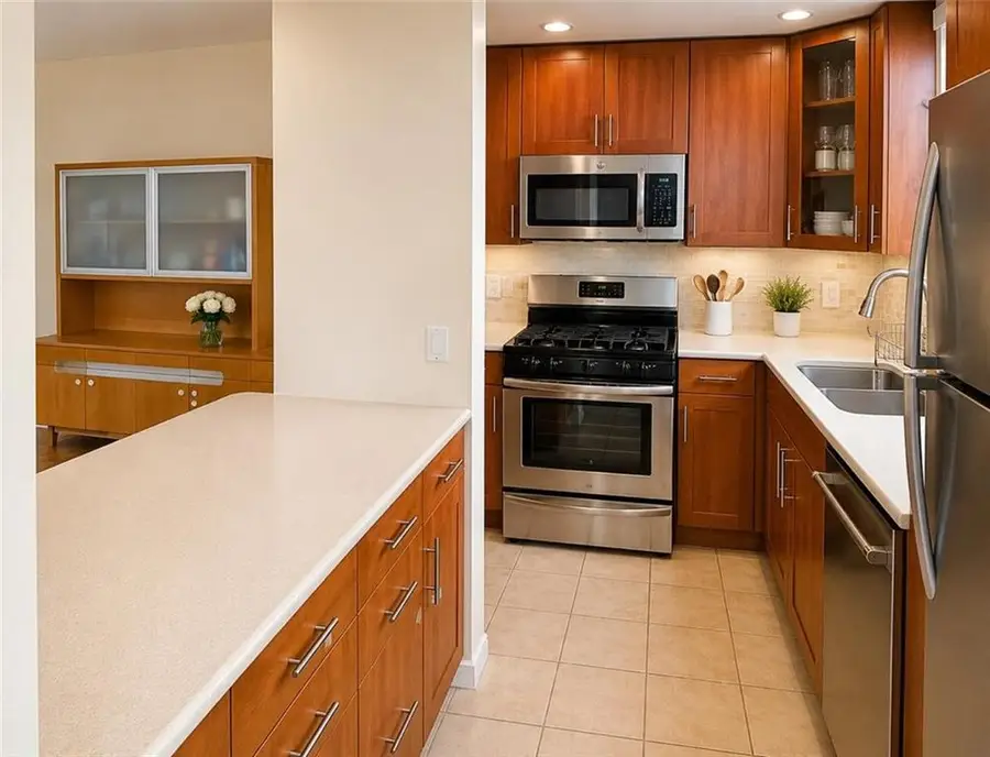 155 Oceana Drive East #2G, Brooklyn, NY 11235 - #3