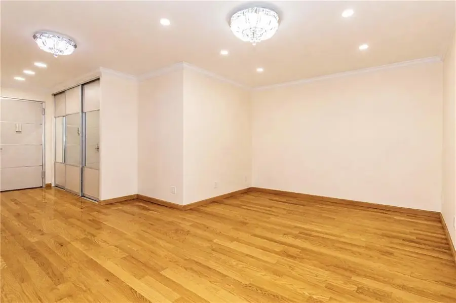 2547 West 2nd Street #2F, Brooklyn, NY 11223 - #3