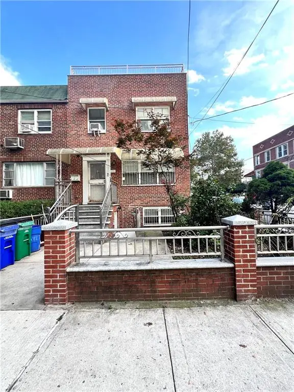220 Avenue T, Brooklyn, NY 11223 - #2