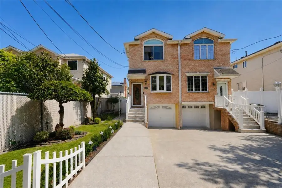 133A Sharrott Avenue, Staten Island, NY 10309 - #2