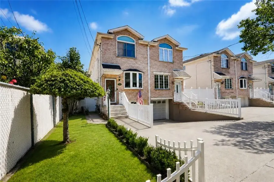 133A Sharrott Avenue, Staten Island, NY 10309 - #3