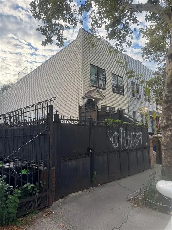 340 East 9 Street, Brooklyn, NY 11218