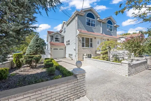24 Hart Place, Brooklyn, NY 10307