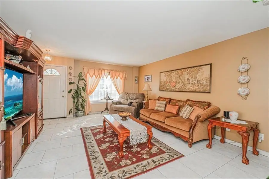 285 Robinson Avenue, Staten Island, NY 10312 - #3