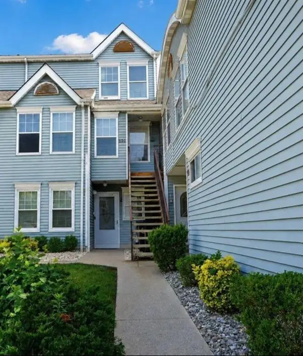 105 Pond Way Court #105, Staten  Island, NY 10303