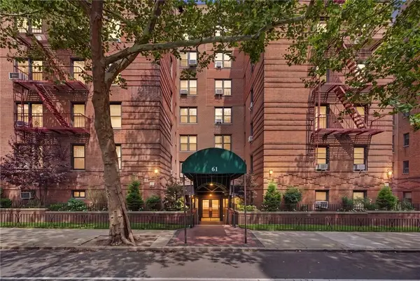 61 Oliver Street #3D, Brooklyn, NY 11209