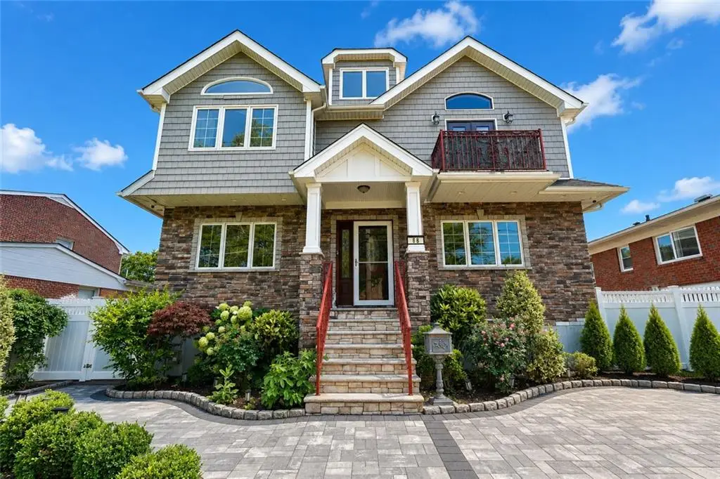 68 Kensington Avenue, Staten Island, NY 10305 - #1