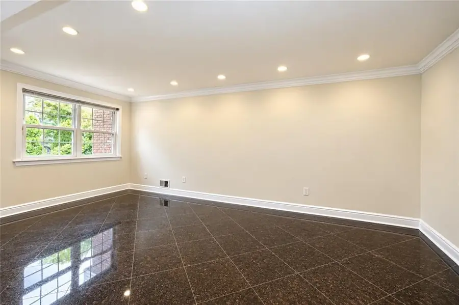 6 Revere Lane, Staten Island, NY 10306 - #2