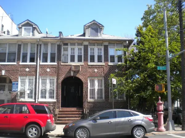 4423 9th Avenue, Brooklyn, NY 11220