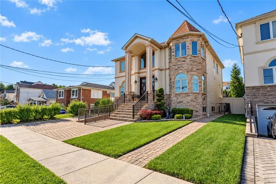 587 Ramona Avenue, Staten Island, NY 10309 - #3