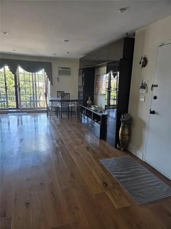 372 Avenue Y #3B, Brooklyn, NY 11223 - #3