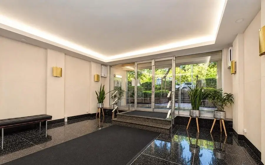 9411 Shore Road #3J, Brooklyn, NY 11209 - #3