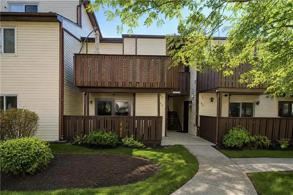 64 Timber Ridge Drive #64, Staten  Island, NY 10306