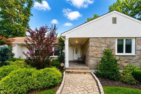 69 Elmhurst Avenue, Staten  Island, NY 10301