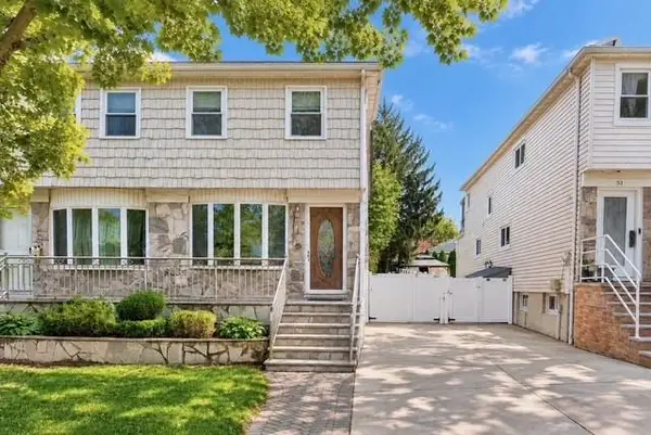 55 Bowling Green Place, Staten  Island, NY 10314