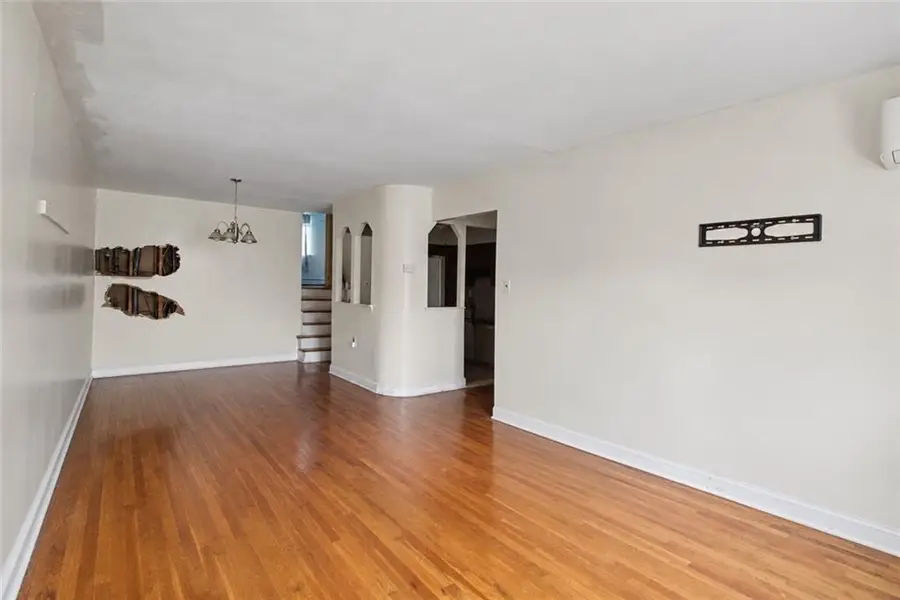 27 Paerdegat 15th Street, Brooklyn, NY 11236 - #3