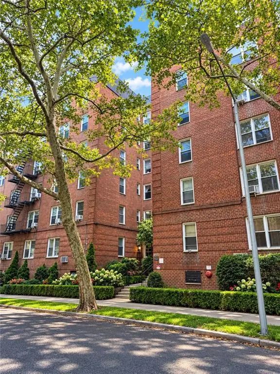 2552 East 7th Street #2J, Brooklyn, NY 11235 - #1