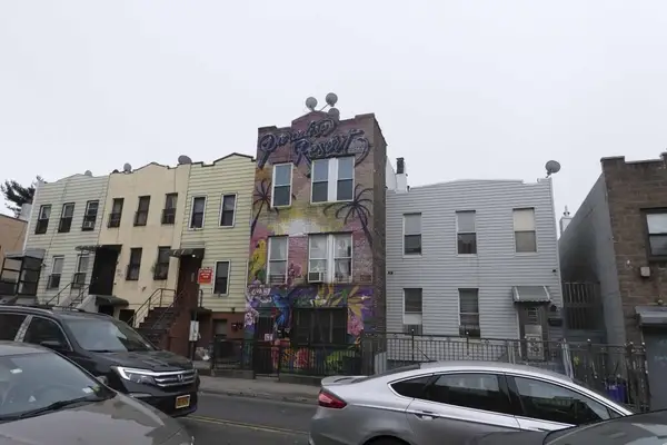 326 39th Street, Brooklyn, NY 11232