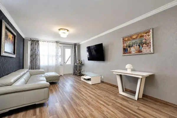 35 Seacost Terrace #18F, Brooklyn, NY 11235