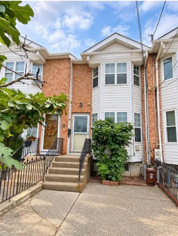 75 Saint Marys Avenue, Staten  Island, NY 10305