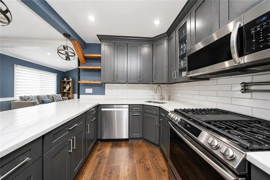 52 Butler Place, Staten Island, NY 10305 - #3