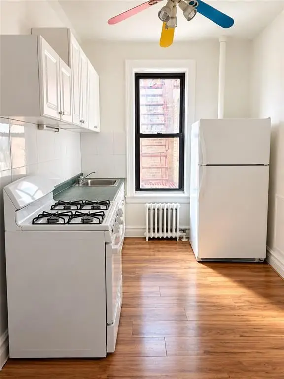 3096 Brighton 6th Street #4C, Brooklyn, NY 11235