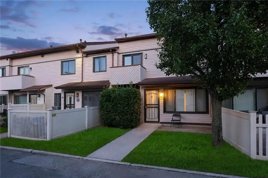 25 Wolkoff Lane, Staten Island, NY 10303 - #2