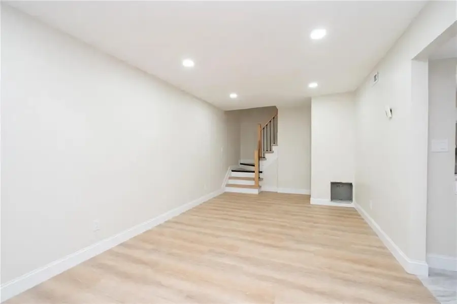 25 Wolkoff Lane, Staten Island, NY 10303 - #3