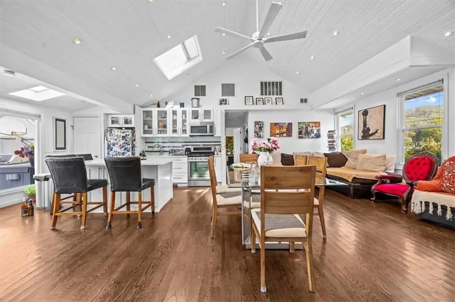 233 Beach 148th Street, Rockaway Park, NY 11694 - #3