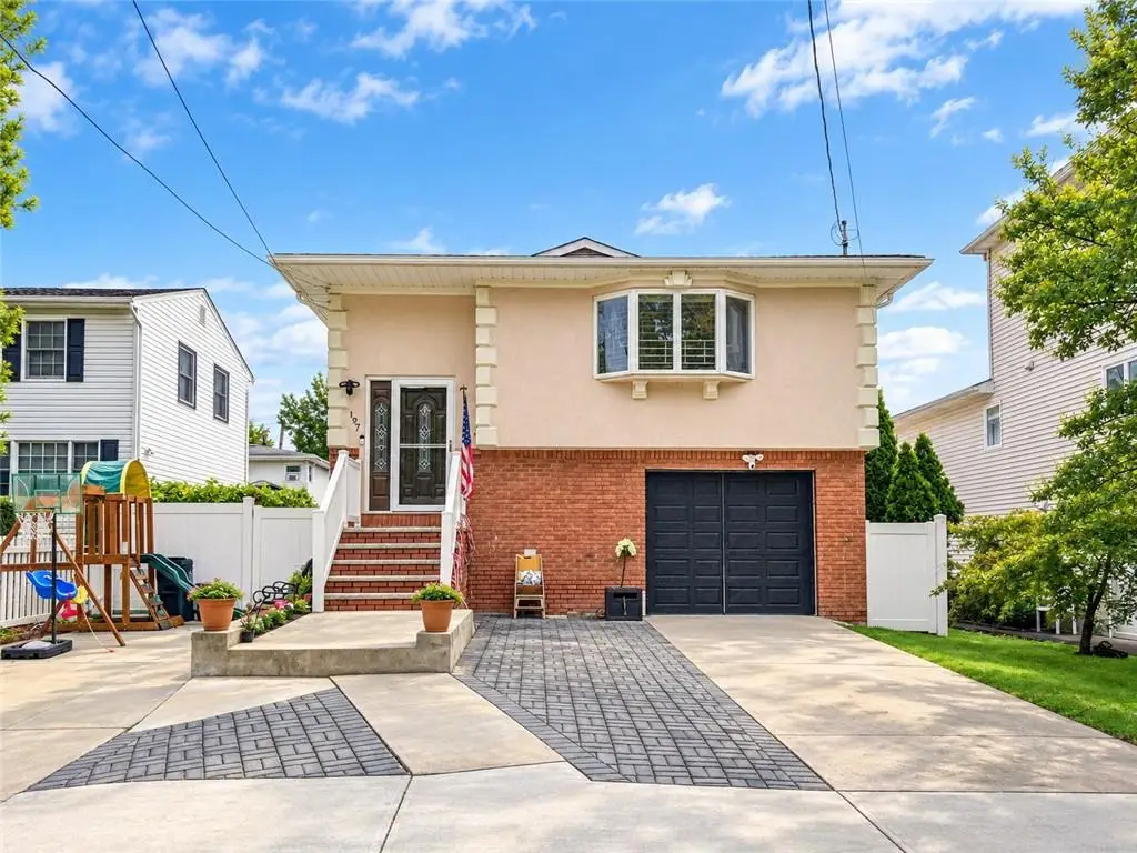 197 Currie Avenue, Staten Island, NY 10306 - #1