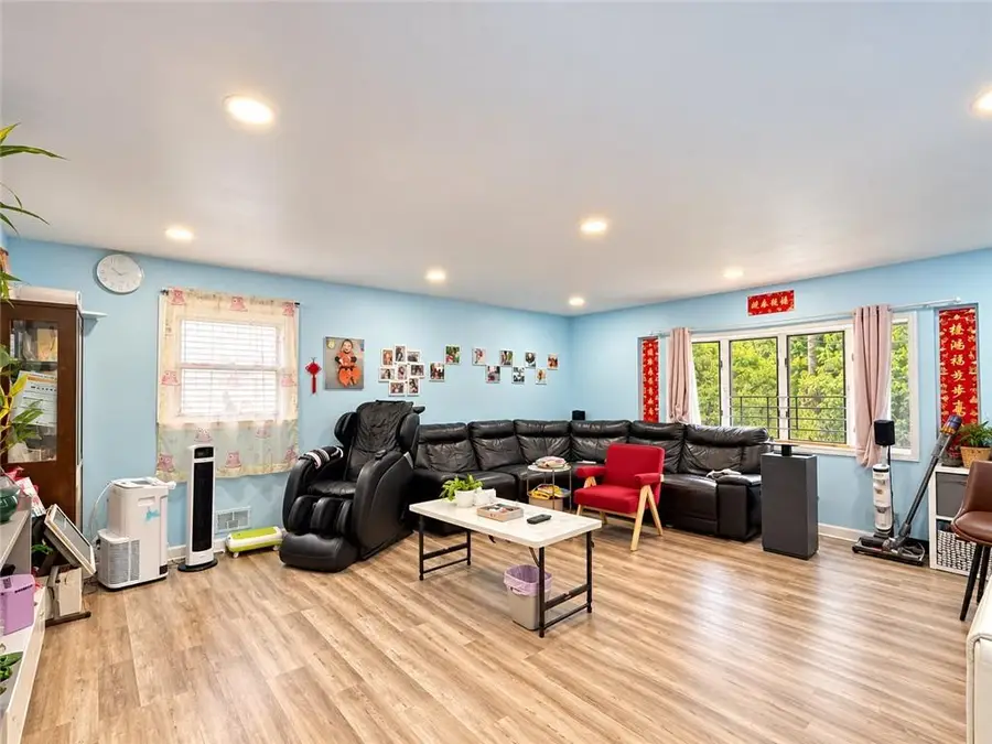 197 Currie Avenue, Staten Island, NY 10306 - #3