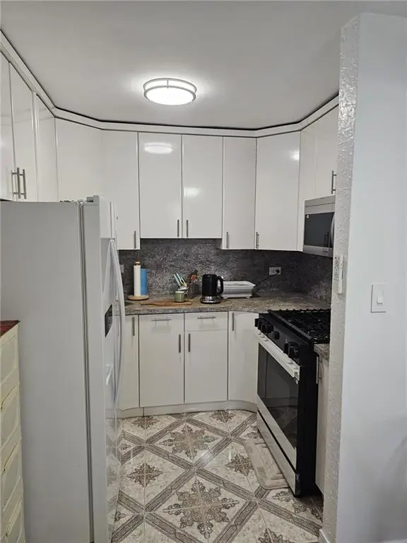 2610 Ocean Parkway #4J, Brooklyn, NY 11235 - #3