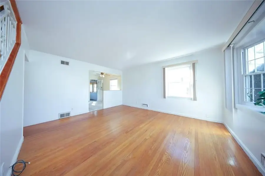 100 Sterling Avenue, Staten Island, NY 10306 - #2