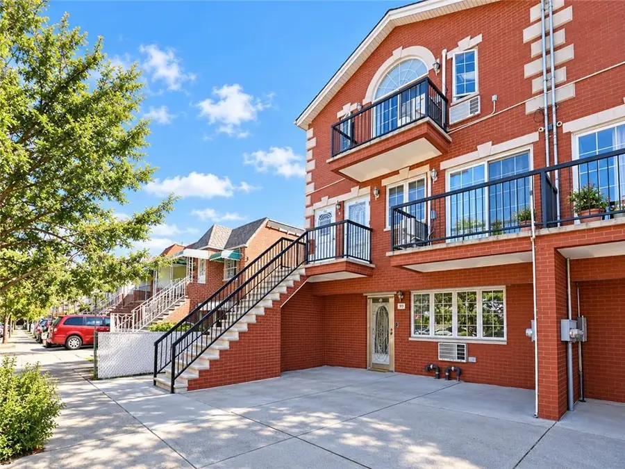 39 Bay 38th Street #3D, Brooklyn, NY 11214 - #2