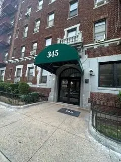 345 Bay Ridge Parkway #1J, Brooklyn, NY 11209