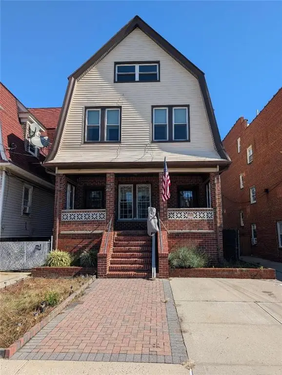 186 Beach 118th Street, Rockaway Park, NY 11694