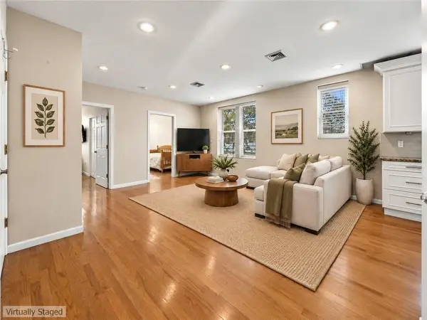 621 90th Street #5, Brooklyn, NY 11228