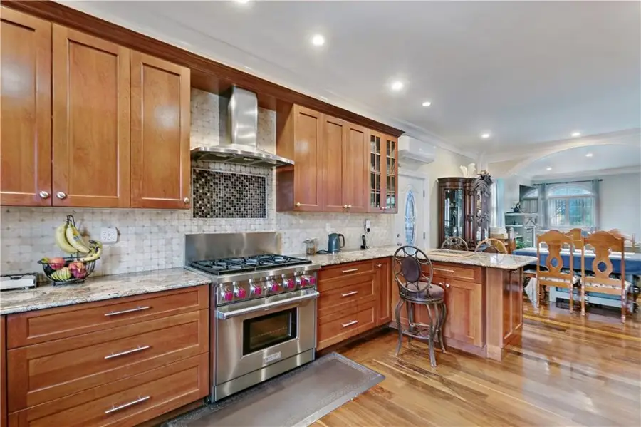 1011 Bay 24th Street, Far Rockaway, NY 11691 - #2