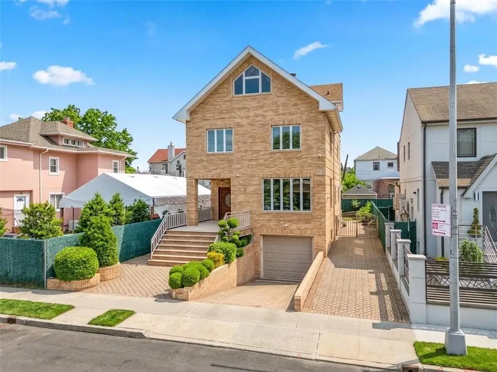 19 Exeter Street, Brooklyn, NY 11235 - #1