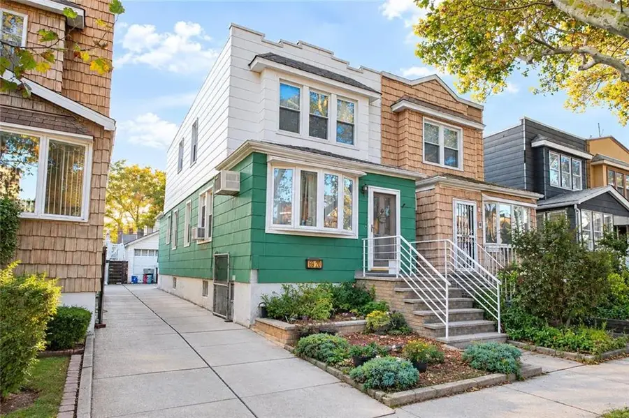 69-20 67th Place, Queens, NY 11385 - #2
