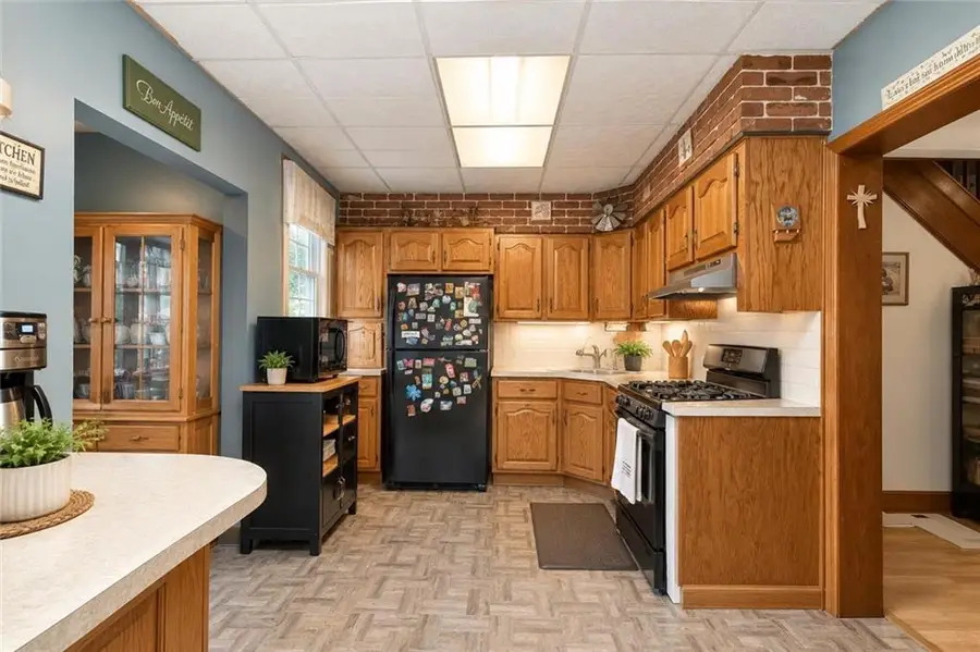 69-20 67th Place, Queens, NY 11385 - #3