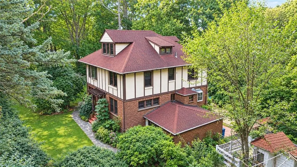 231 Douglas Road, Staten Island, NY 10304 - #1