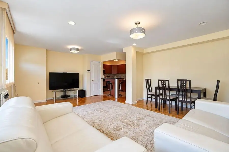 3115 Emmons Avenue #4B, Brooklyn, NY 11235 - #2